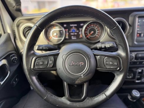 Used 2021 Jeep Wrangler Unlimited Sport AWD/4WD image 6