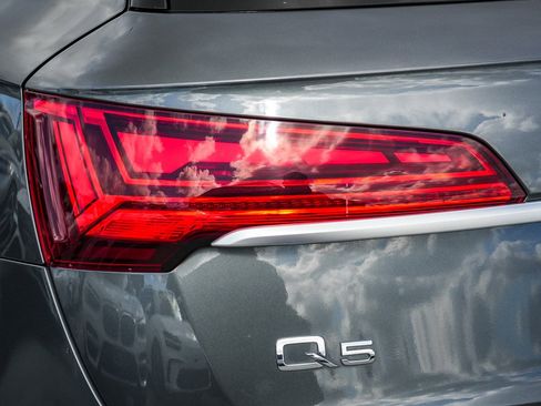 Used 2024 Audi Q5 2.0T Premium Plus image 9