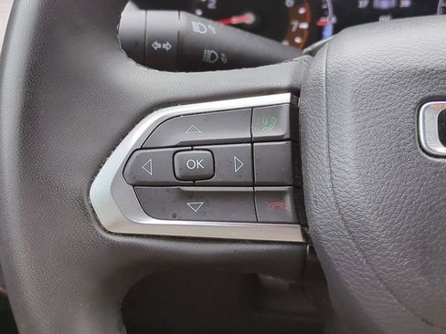 Used 2024 Jeep Compass Latitude AWD/4WD image 23