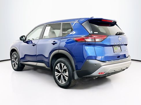 Used 2023 Nissan Rogue SV image 5