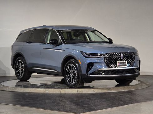 New 2026 Lincoln Nautilus Premier w/ Equipment Group 102A image 2