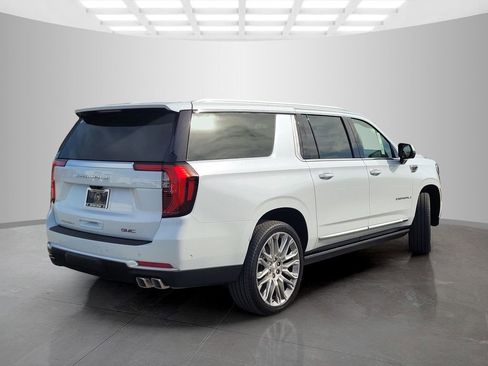 New 2026 GMC Yukon XL Denali w/ Denali Reserve Package image 4