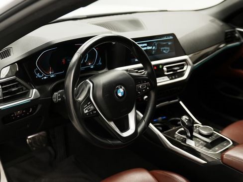 Used 2021 BMW 430i Convertible image 11