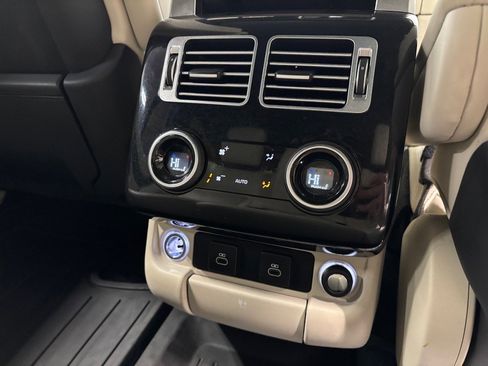 Used 2022 Land Rover Range Rover Westminster Edition image 37