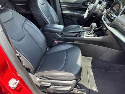 Used 2022 Jeep Compass Limited image 13