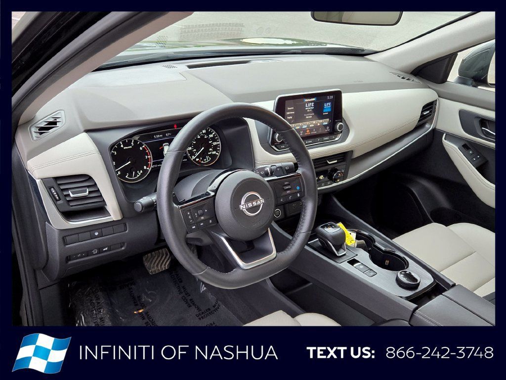 Used 2023 Nissan Rogue SV w/ SV Premium B Package AWD/4WD image 5