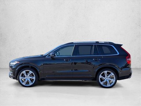 Used 2018 Volvo XC90 T6 Momentum w/ Convenience Package image 8