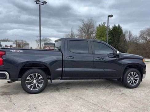 Used 2024 Chevrolet Silverado 1500 LT image 9