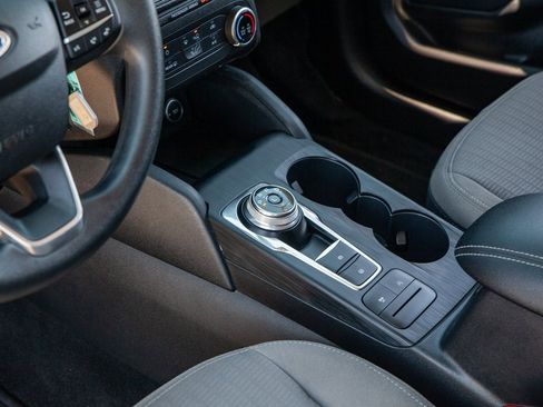 Used 2020 Ford Escape S image 14