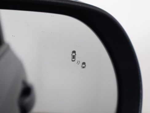 Used 2023 Kia Soul LX w/ LX Technology Package FWD image 34