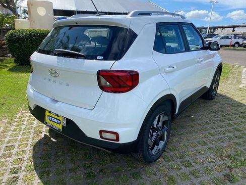 New 2026 Hyundai Venue SEL image 7