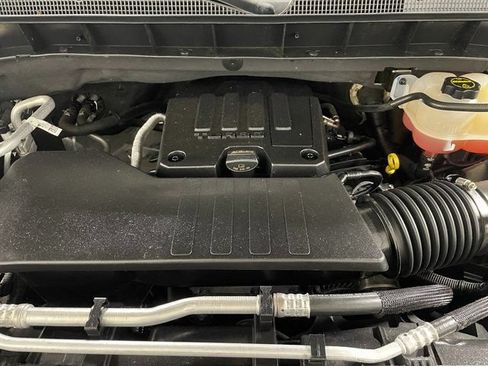 Used 2024 Chevrolet Silverado 1500 LT AWD/4WD image 23