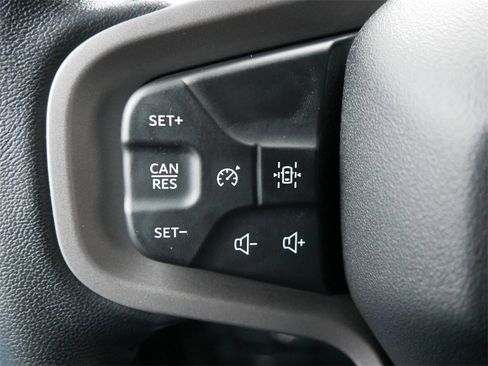 Certified 2024 Ford Bronco Black Diamond image 15