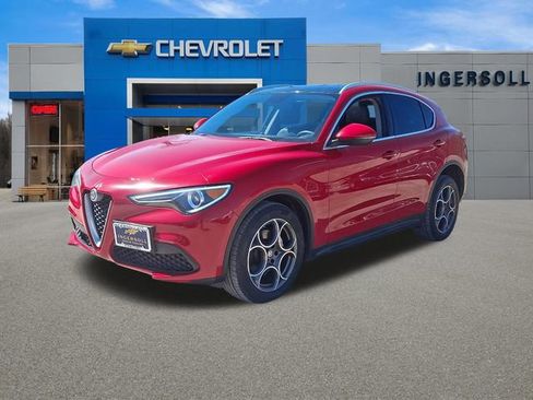 Used 2019 Alfa Romeo Stelvio AWD image 33