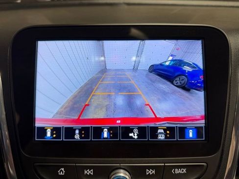 Used 2023 Chevrolet Equinox LT image 39