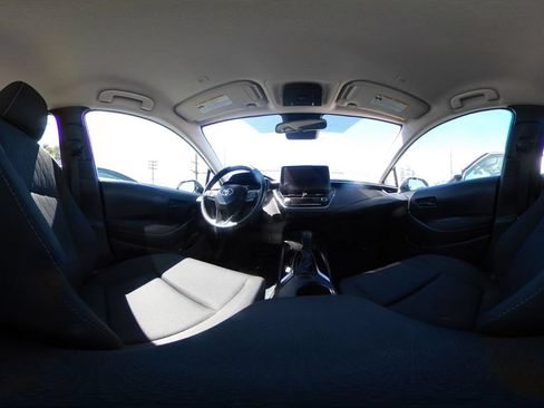 Used 2025 Toyota Corolla LE FWD image 42