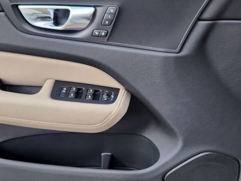 New 2026 Volvo XC60 B5 Plus w/ Protection Package Premier image 9
