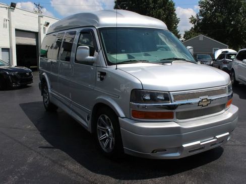 Used 2016 Chevrolet Express 2500 RWD image 21