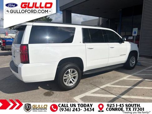 Used 2017 Chevrolet Suburban LT AWD/4WD image 3