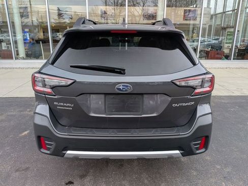 Used 2022 Subaru Outback Limited image 4