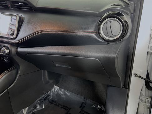 Used 2019 Nissan Kicks SR w/ SR Premium Package image 35