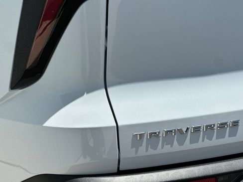 New 2026 Chevrolet Traverse LT FWD image 28
