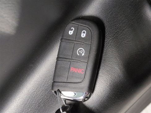 Used 2019 Jeep Renegade Limited w/ Trailer Tow Group image 35