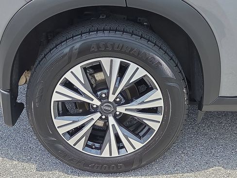 Used 2022 Nissan Rogue SV FWD image 7