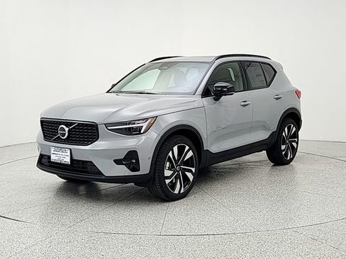 New 2026 Volvo XC40 B5 Plus w/ Climate Package AWD/4WD image 1