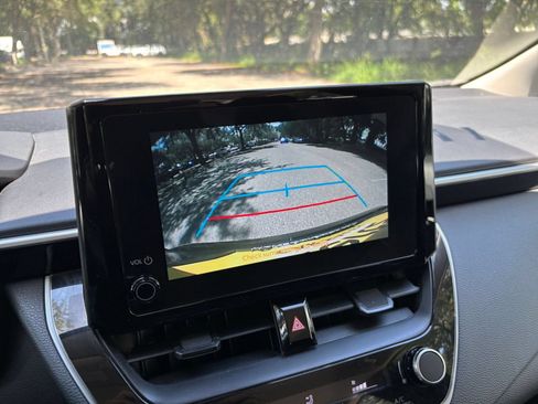 Used 2025 Toyota Corolla LE FWD image 23