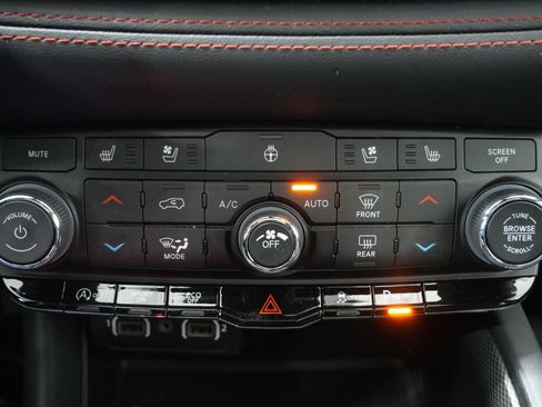Used 2024 Dodge Durango GT AWD/4WD image 20