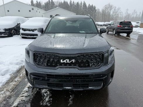 Used 2024 Kia Telluride EX X-Line image 2