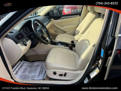 Used 2014 Volkswagen Passat 1.8T SE image 12