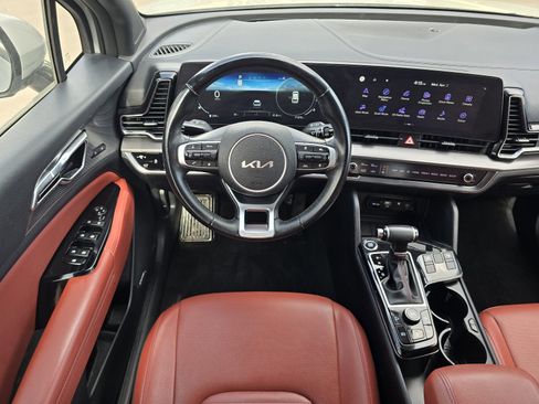 Used 2023 Kia Sportage SX image 13
