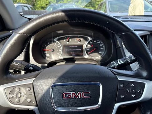 Used 2022 GMC Terrain SLT w/ Infotainment Package II AWD/4WD image 24