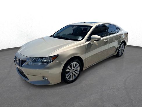 Used 2015 Lexus ES 350 w/ Premium Package FWD image 7
