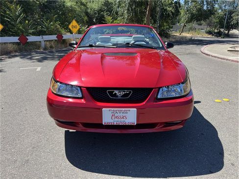Used 1999 Ford Mustang GT RWD image 3