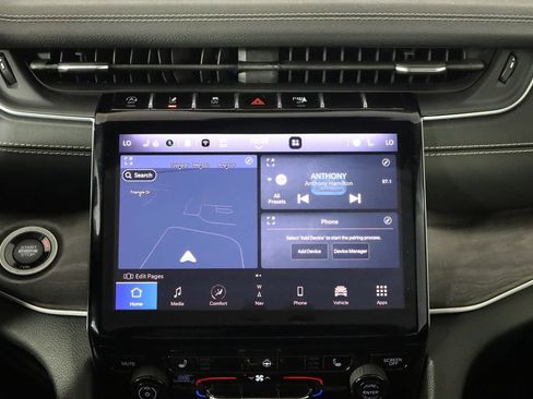 Used 2022 Jeep Grand Cherokee Limited AWD/4WD image 30