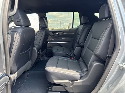 New 2026 Chevrolet Traverse LT FWD image 11
