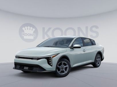 New 2025 Kia K4 LXS