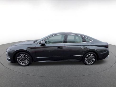 Used 2025 Hyundai Sonata SEL FWD image 8