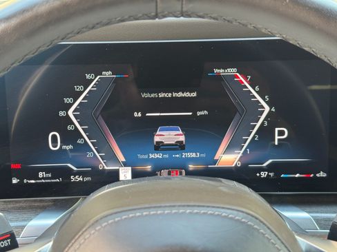 Used 2023 BMW 740i w/ Parking Assistance Package RWD image 21