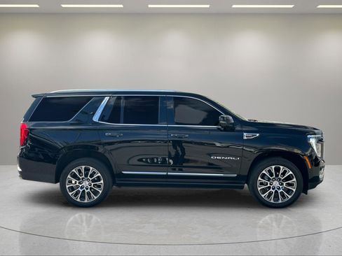 Used 2026 GMC Yukon Denali w/ Sun & Power Step Package AWD/4WD image 6