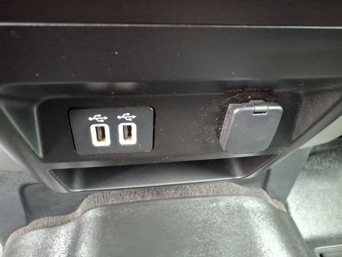 Used 2020 Ford F150 Lariat image 15