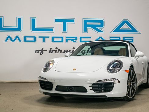Used 2015 Porsche 911 Carrera S image 7