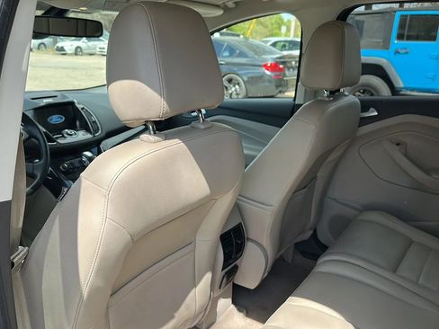 Used 2016 Ford Escape Titanium w/ Equipment Group 301A AWD/4WD image 18