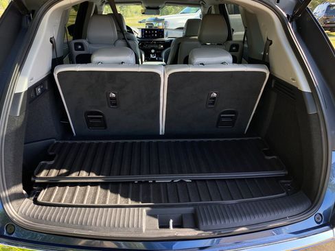 Used 2026 Acura MDX w/ Technology Package FWD image 34