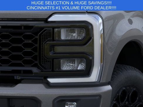 New 2026 Ford F250 XLT w/ XLT Premium Package AWD/4WD image 18