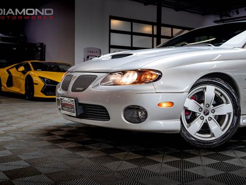Used 2006 Pontiac GTO RWD image 11