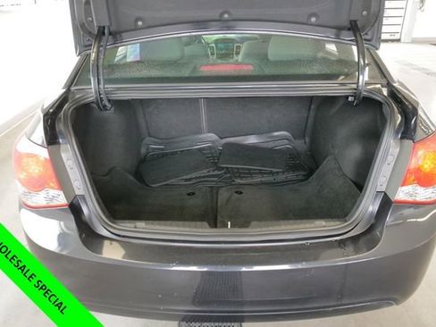 Used 2014 Chevrolet Cruze LT image 13